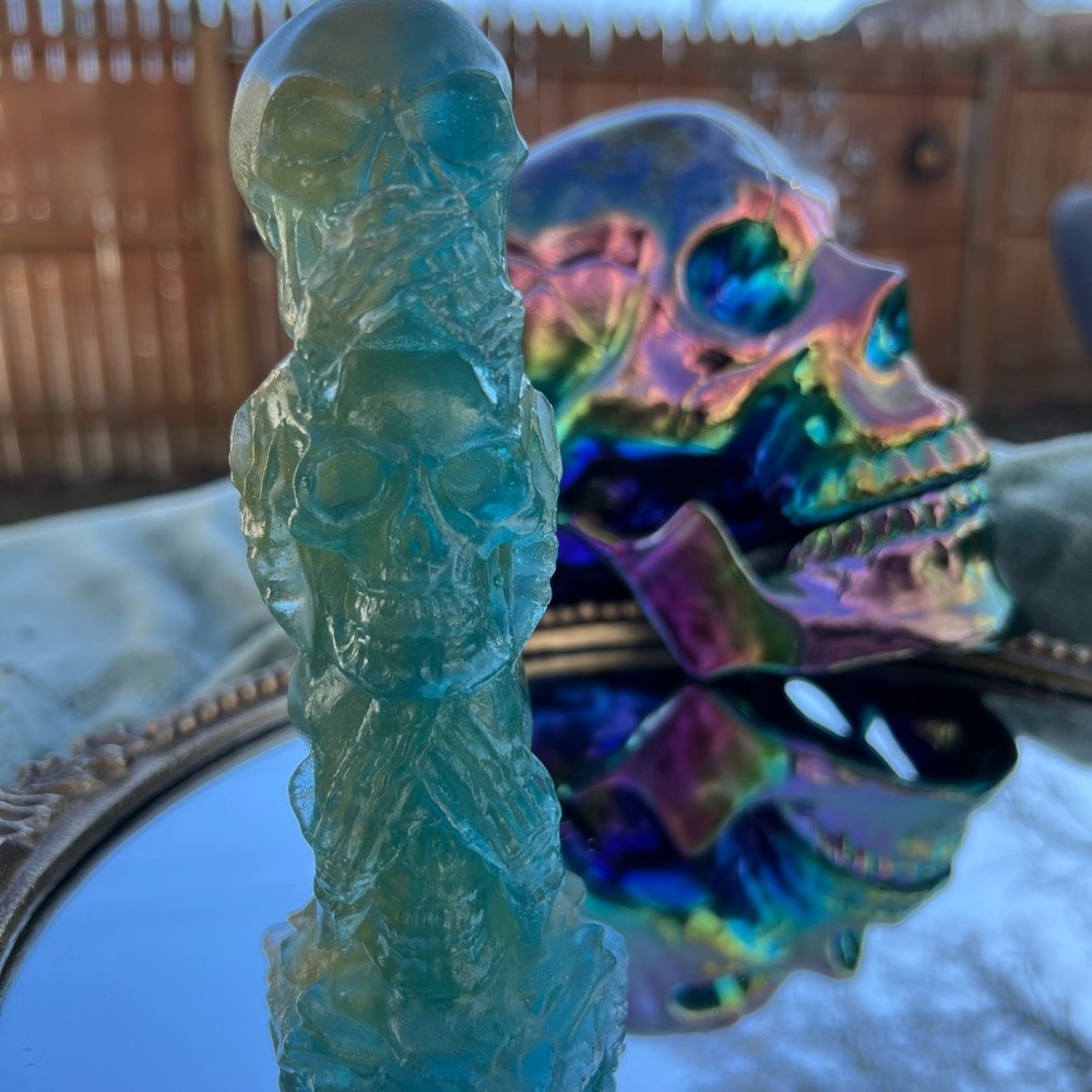 hear no, speak no, see no evil skull tower